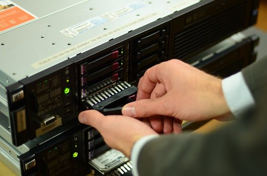 CR&T Smart hands CR&T Smart hands